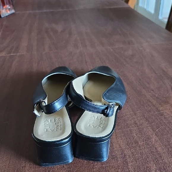 Naturalizer Black Slingback Flats - Picture 6 of 7